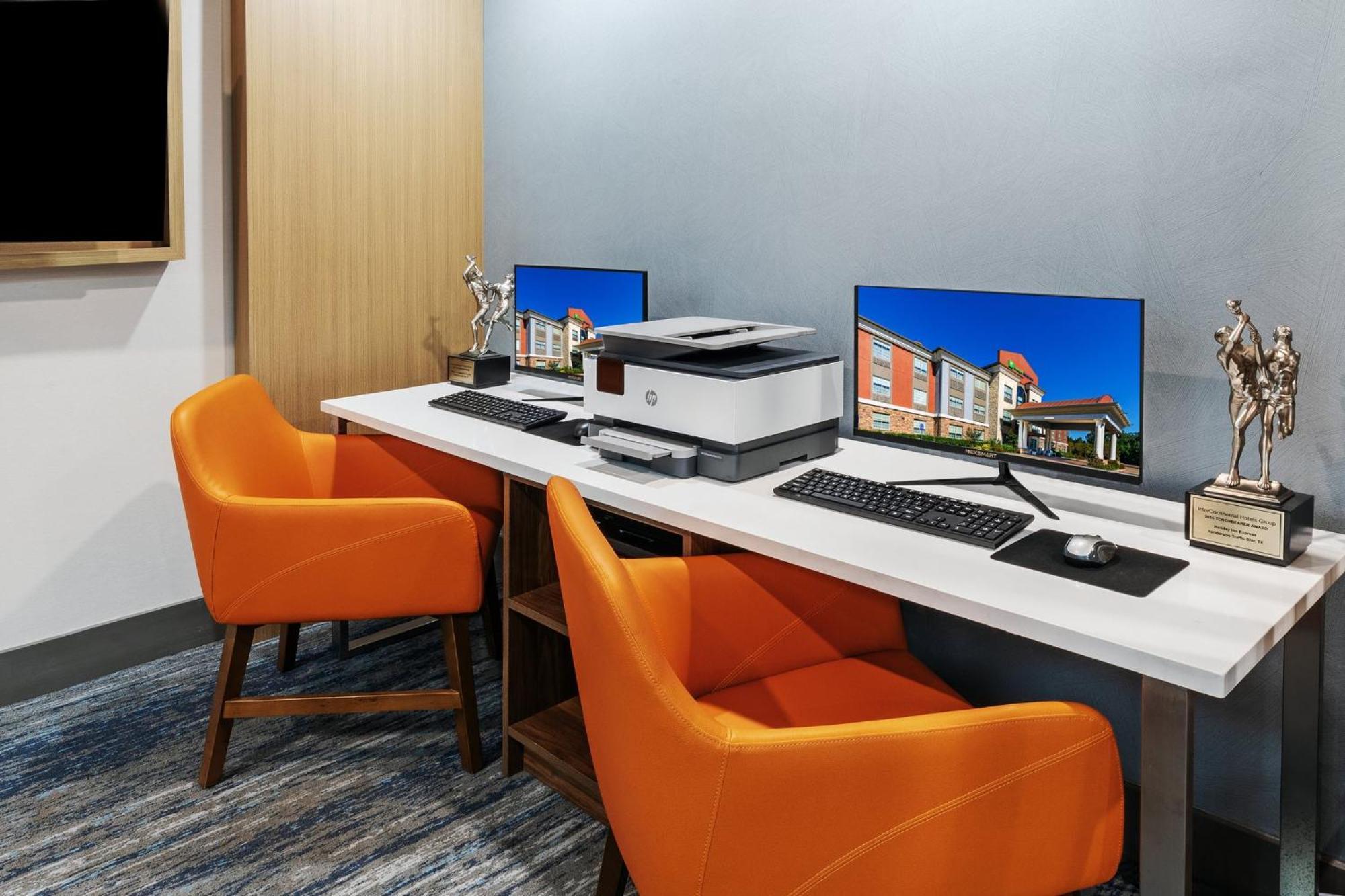 Holiday Inn Express Hotel & Suites Henderson - Traffic Star By Ihg Kültér fotó