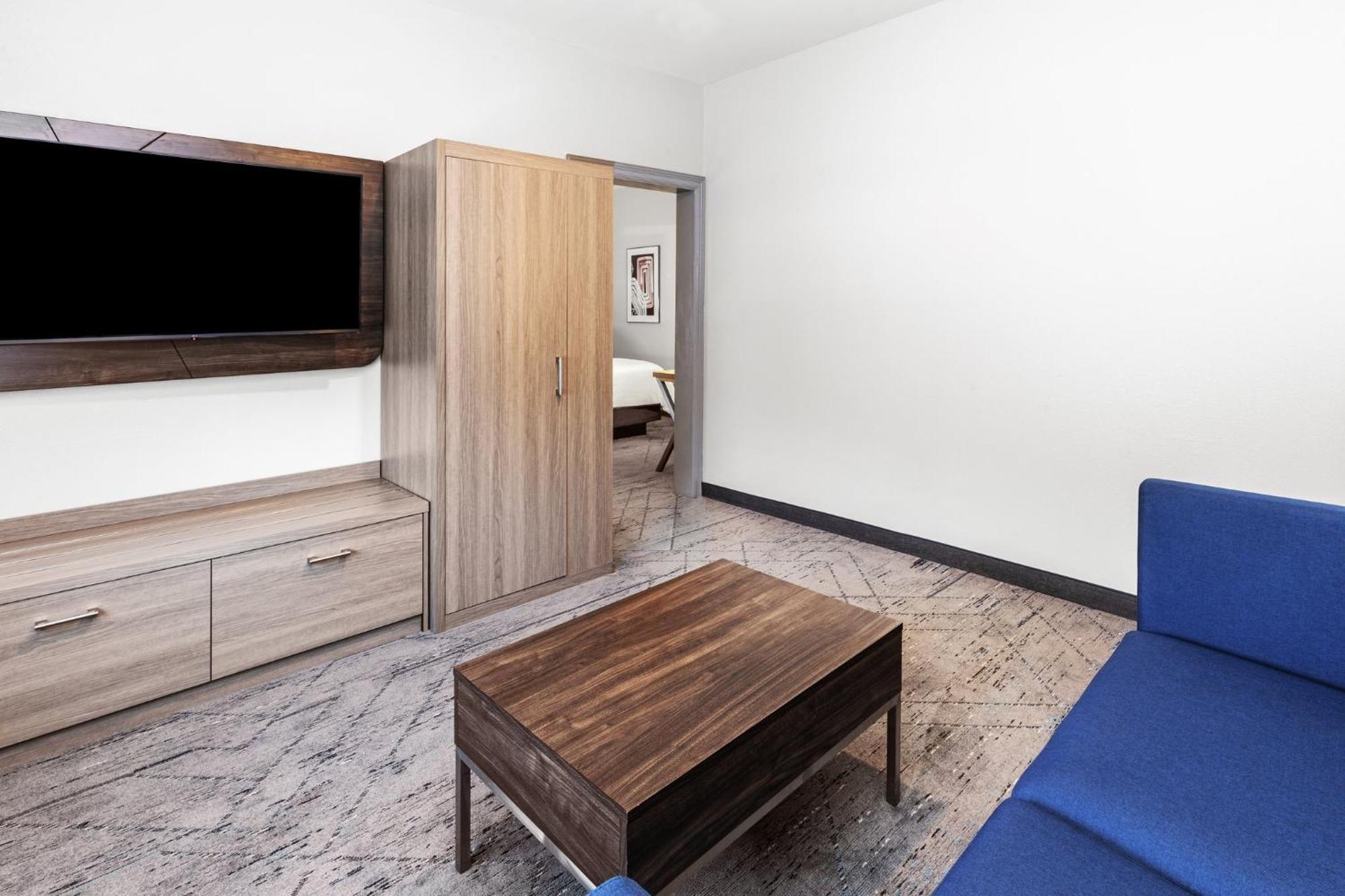 Holiday Inn Express Hotel & Suites Henderson - Traffic Star By Ihg Kültér fotó