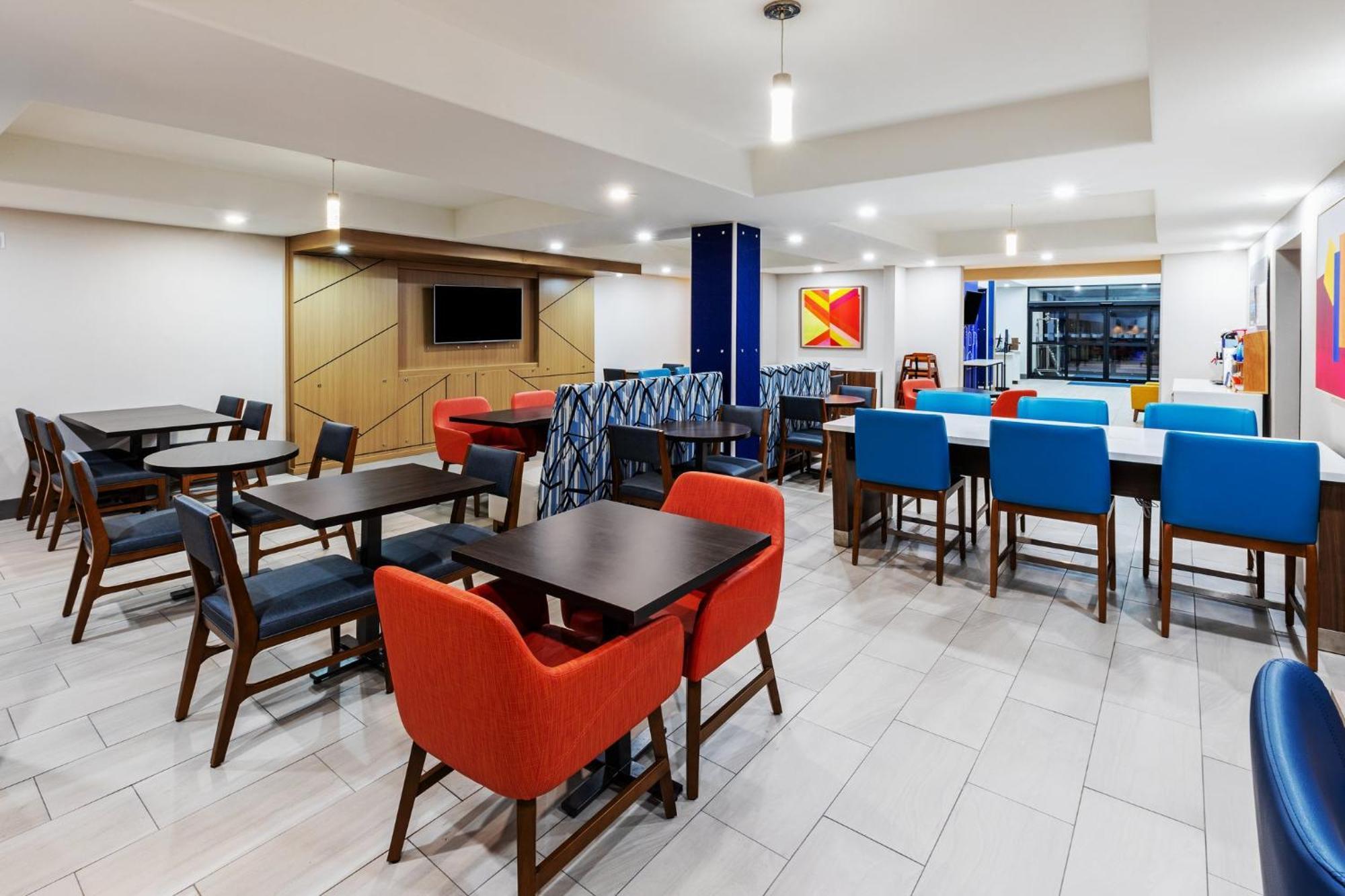 Holiday Inn Express Hotel & Suites Henderson - Traffic Star By Ihg Kültér fotó