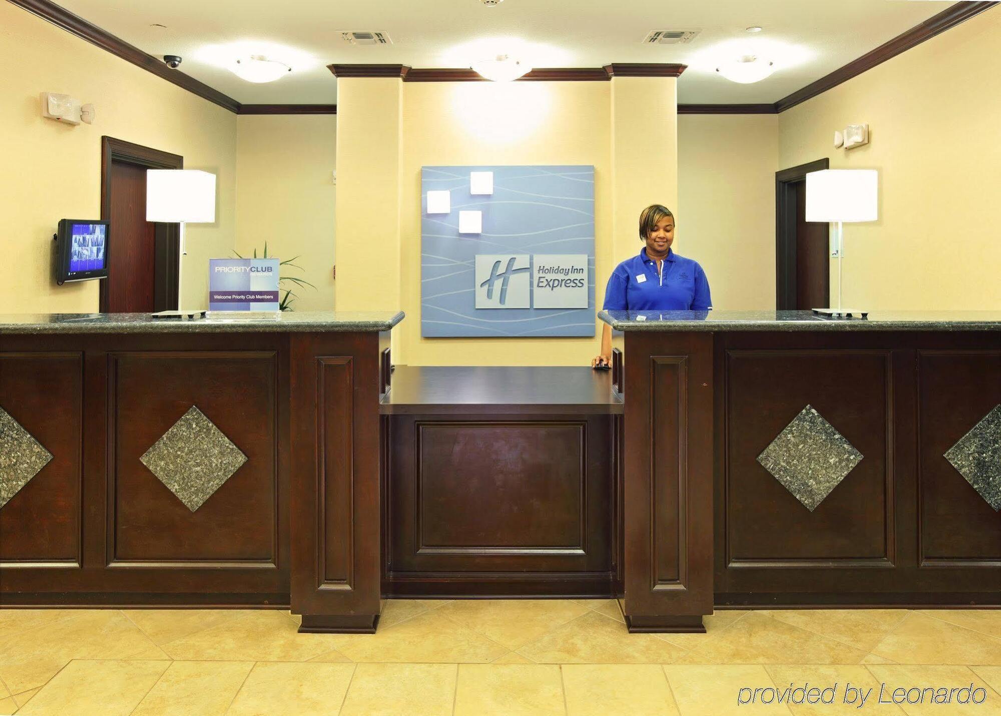 Holiday Inn Express Hotel & Suites Henderson - Traffic Star By Ihg Kültér fotó